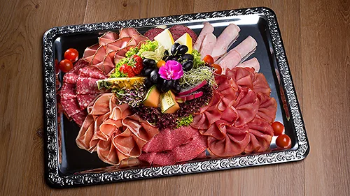 Salami-Schinkenplatte